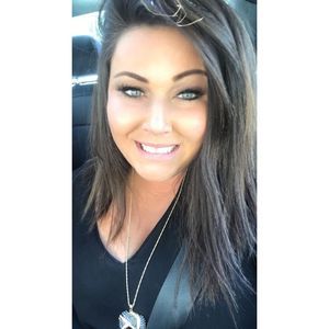 Meet your Posher, Katherine